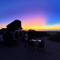 Dinner-Entertainment....🤩