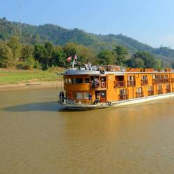 Sogar unser Schwesterschiff, die Mekong Pearl, kam vorbei