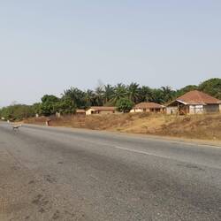 Aller paar km gibt es ein kleines Dorf