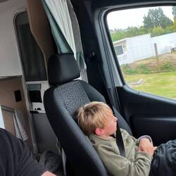 Ny co-pilot på forsædet🤣