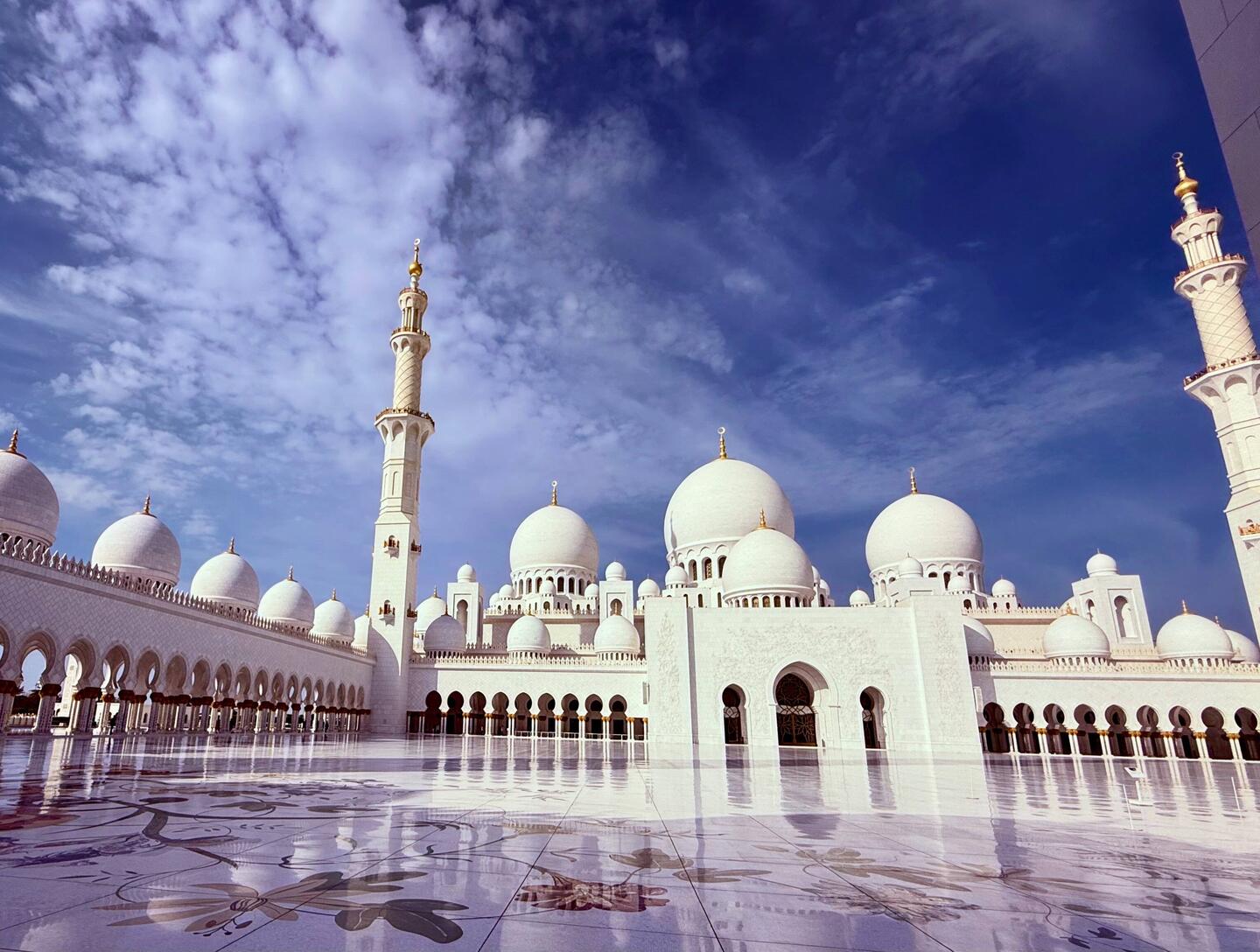 Striking architecture of the mosque