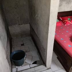 Die wunderschöne Eimerdusche am Abend...