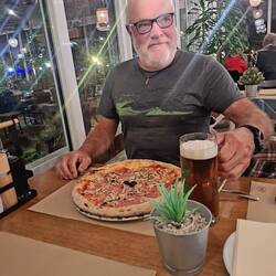 Geschafft, jetzt lassen wir uns die Pizza schmecken