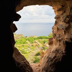 Aus dem Keller der orthodoxen Kirche Hagia Sophia