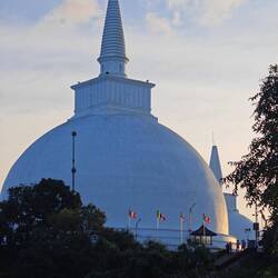 2.000 Jahre alt - Maha Stupa