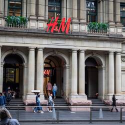 HM huserar i ett ståndsmässigt hus!