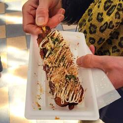 Pfannkuchen(Okonomiyaki) am Stiel