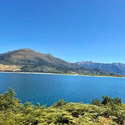 Lake views as we left Wanaka and drive along Lake Wanaka and Lake Hawea