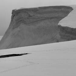 Mono looks good for ice and snow as well.