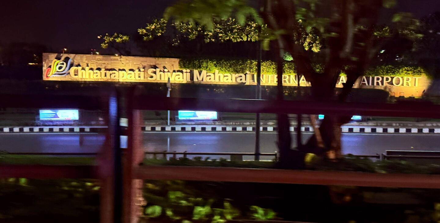 Leaving the Chhatrapati Shivaji Airport