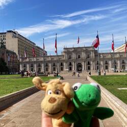 Regierungspalast mit Mini und Max.