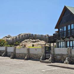 Liked how the garden of this house on Shark Island uses the natural features of the land.