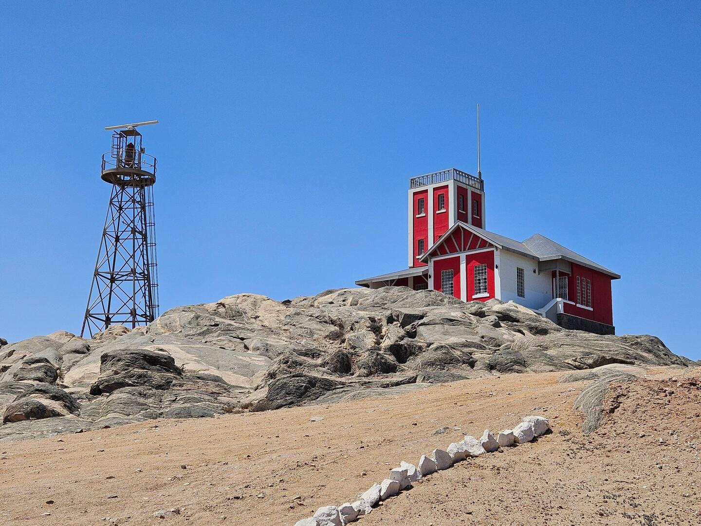 Lighthouse at the end of Shark Island