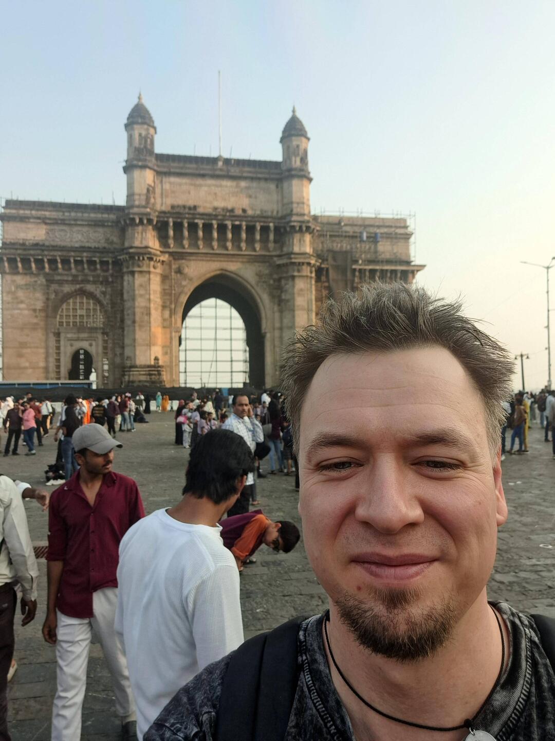 Erst einmal etwas Sightseeing, Gate of Mumbai. Ja, ich bin etwas übernächtigt ^^