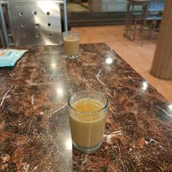 Erster Chai während der Mitternachtspause