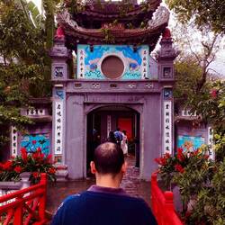 dền ngọc sơn - temple