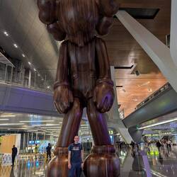 Mutmaßlicher Skulpturname: "Der Jetlag"😅