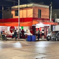 gut besuchtes einheimisches Taco- Restaurant - Sponsor Coca-Cola