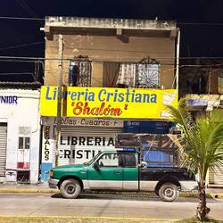 Christliche Bücherei mit Namen Shalom ...