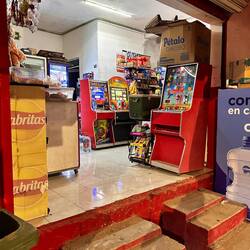 Laden und Spielsalon