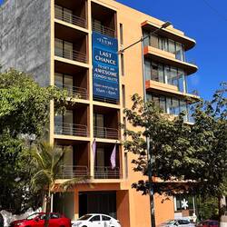 es gubt hier ciele "Last Chance's" - ab so 100'000 US pro Apartment