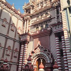 Closeup: Jami Ul-Alfar Mosque