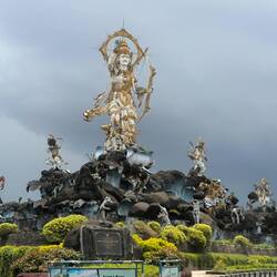 Die Göttin des Straßenbaus... So der Guide