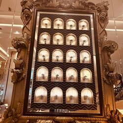 Magnificent wall structure