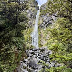 Devil’s Punchbowl Falls