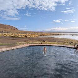 Heiße Quellen - mag Mona sehr zum Frühstück 😉