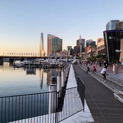 Darling Harbour i kvällsljus