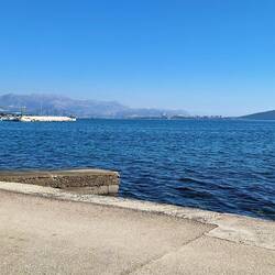 Blick auf Split und die dahinter liegenden Berge