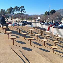 Brücke mit 20 Sitzplätzen