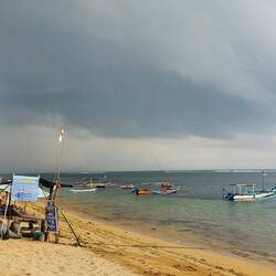 And the thunder rolls!