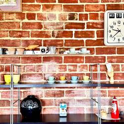 Manchmal gibt es auch Stilvolles hier – ein kleines Café an der Strecke…