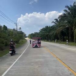 Pinky tuktuk 🛺