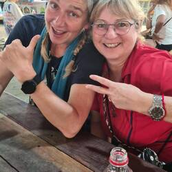 Hallo Claudia, altes Haus! Auch in Chiang Mai?
