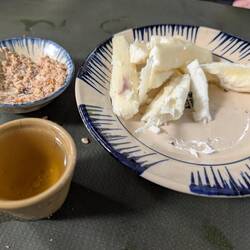 Tapioca (boiled) with nuts and tea