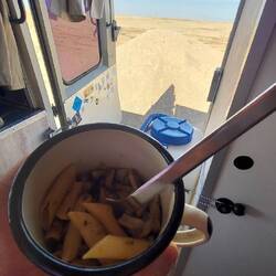 Nach 4 Stunden- geschafft. Angekommen im Irak. Kurze Pause😊