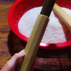 making bamboo rice