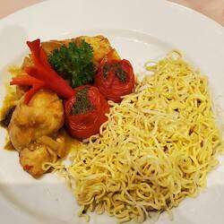 The curried chicken!😋