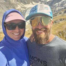 Oben angekommen erfreuen wir uns der wunderschönen 360° Aussicht