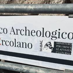 Heute besuche ich die Ausgrabung [Herculaneum]
