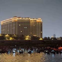 A 5 star hotel in the background - every pic tells a story!