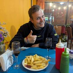 Überbrückungs...Pommes und Wein 🍷🥂 😉