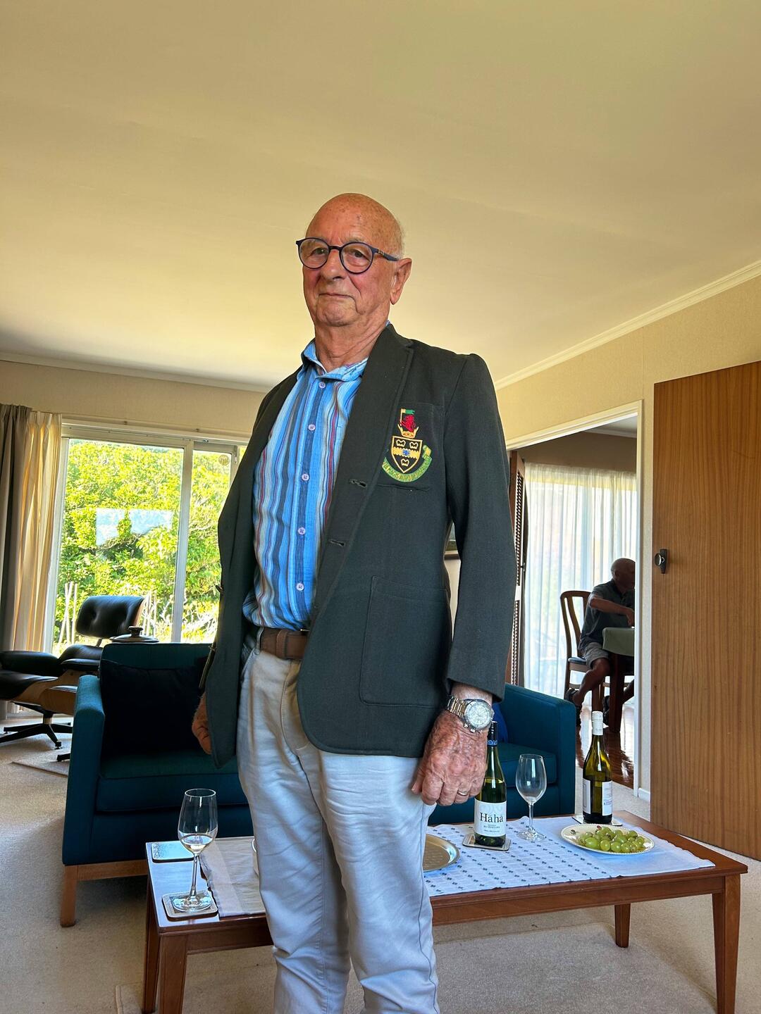 I try out an old university blazer, supplied by Mike