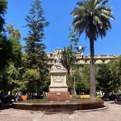 Der (ursprüngliche geographische) Mittelpunkt Santiagos.