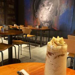 Caramelfrappuccino geht immer.