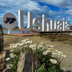 I can't resist a photo of the ubiquitous big letters with flowers and sunshin.