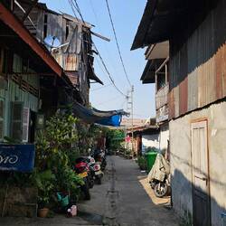 Aber diese Seitenstraße hat es in sich.